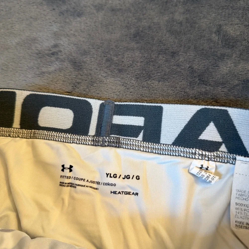 Under Armour excellent pre